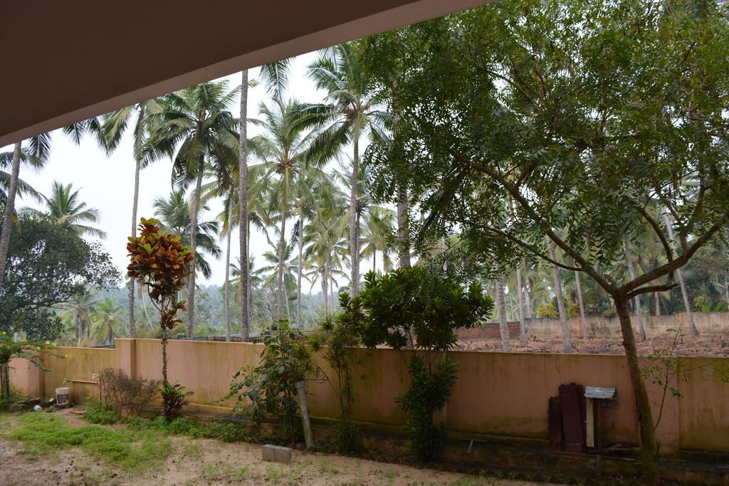 Indeevaram Apartments Kovalam Chambre photo