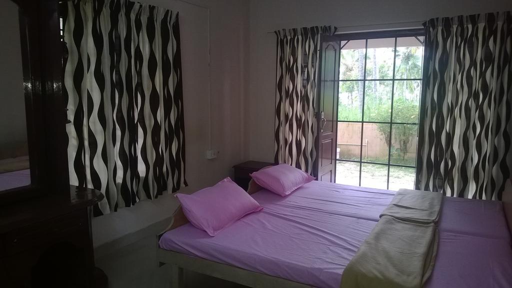 Indeevaram Apartments Kovalam Chambre photo