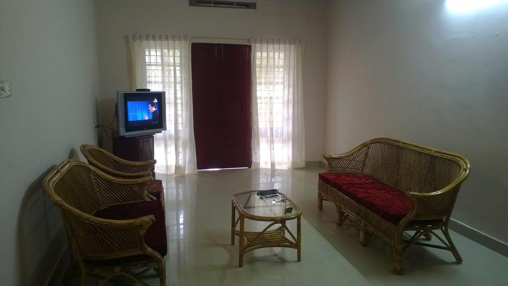 Indeevaram Apartments Kovalam Chambre photo