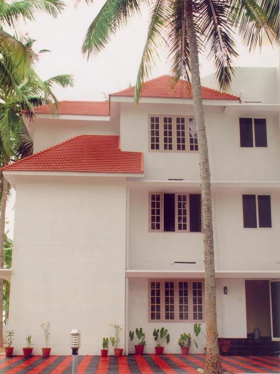 Indeevaram Apartments Kovalam Chambre photo